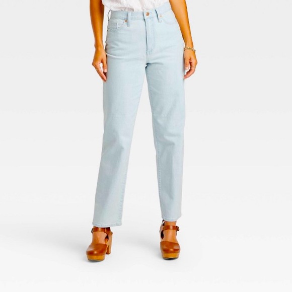 Universal Thread Denim - Vintage Straight High Rise, Size 16. Light Blue Wash.